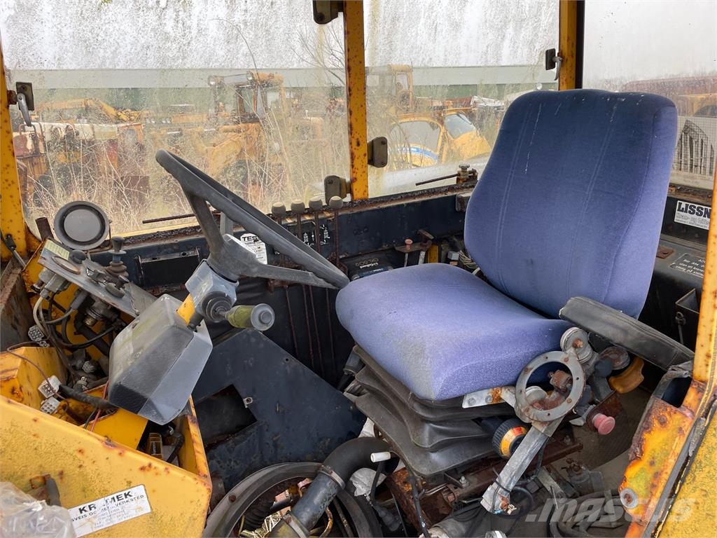 Volvo Moelven MK694 til ophug رافعات صالحة لكل أنواع الطرق