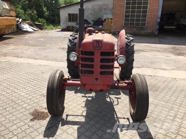 Volvo T425 Krabat Traktor Muut koneet