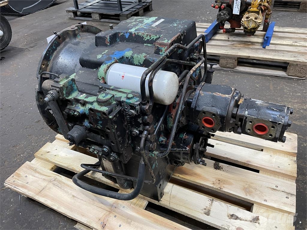 ZF 4WG-181 transmission incl. converter - ex. gaffelt Vaihteisto