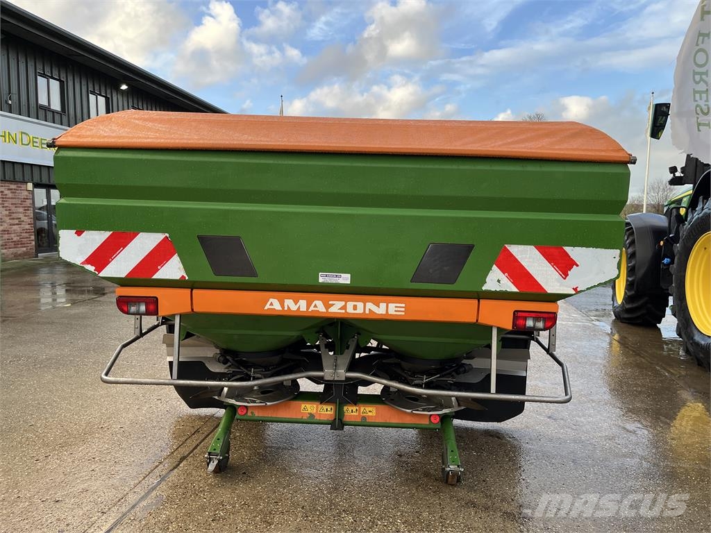 Amazone ZA-TS 4200 معدات فرد المواد المعدنية