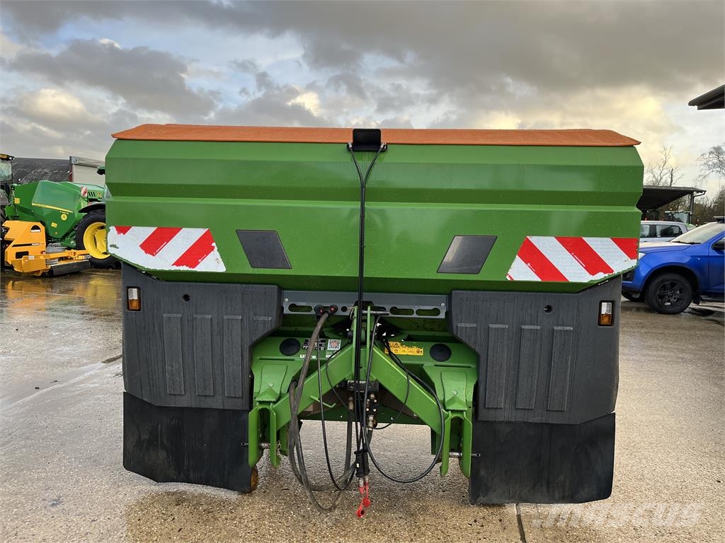 Amazone ZA-TS 4200 معدات فرد المواد المعدنية