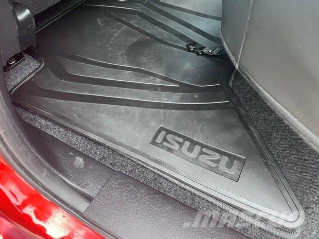 Isuzu V-Cross Muut maatalouskoneet
