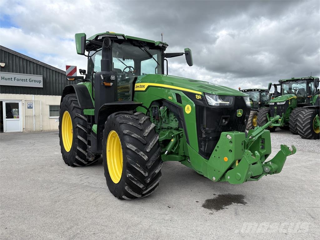 John Deere Traktoriai