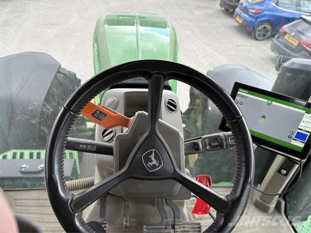 John Deere Traktoriai