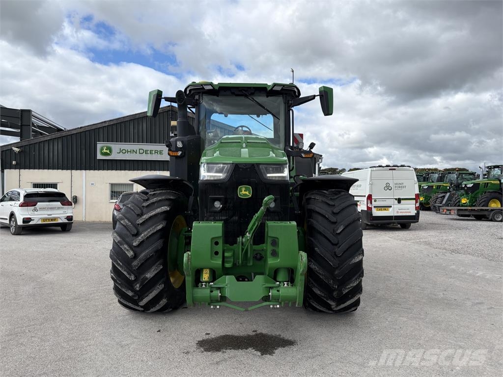 John Deere Traktoriai
