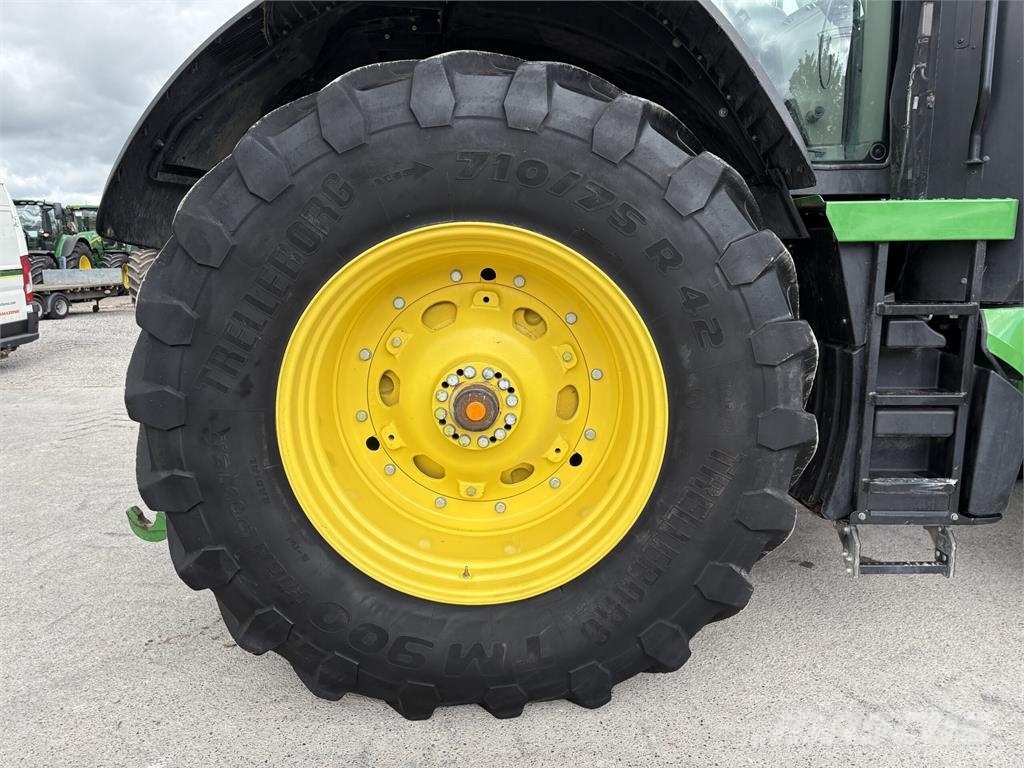 John Deere Traktoriai