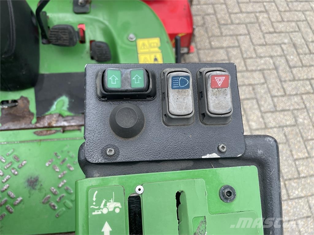 John Deere 1580 Χορτοκοπτικά γηπέδων με γκαζόν