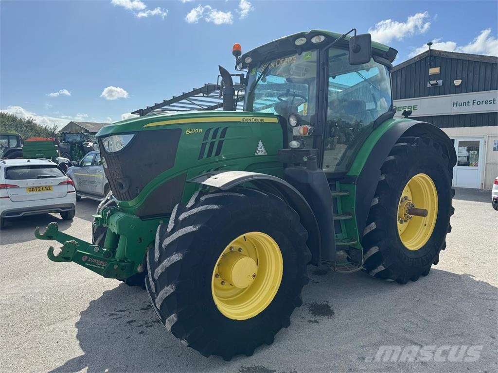 John Deere 6210R Traktoriai