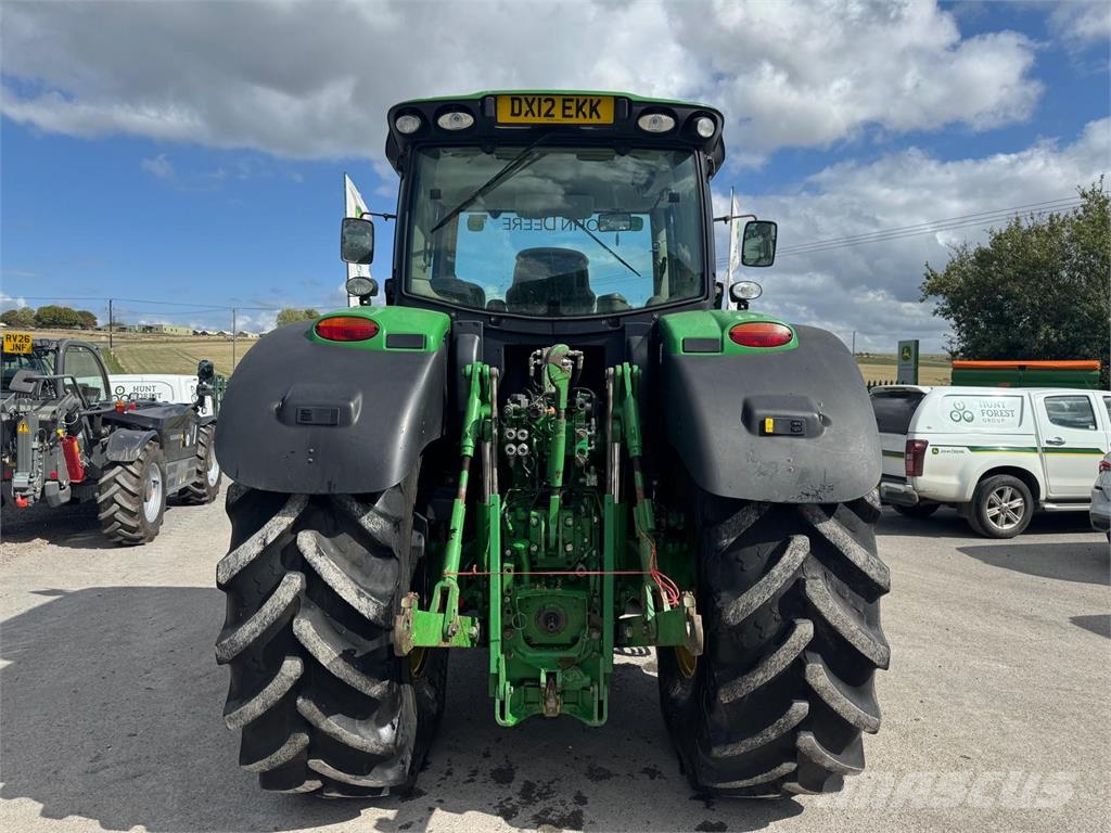 John Deere 6210R Traktoriai