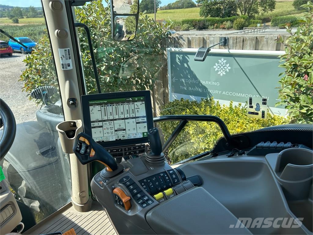 John Deere 6215R 拖拉机/农用车