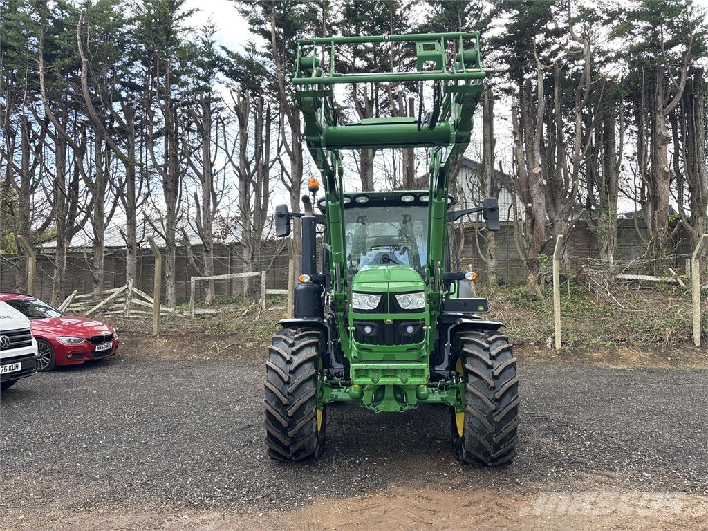 John Deere 6R 140 الجرارات
