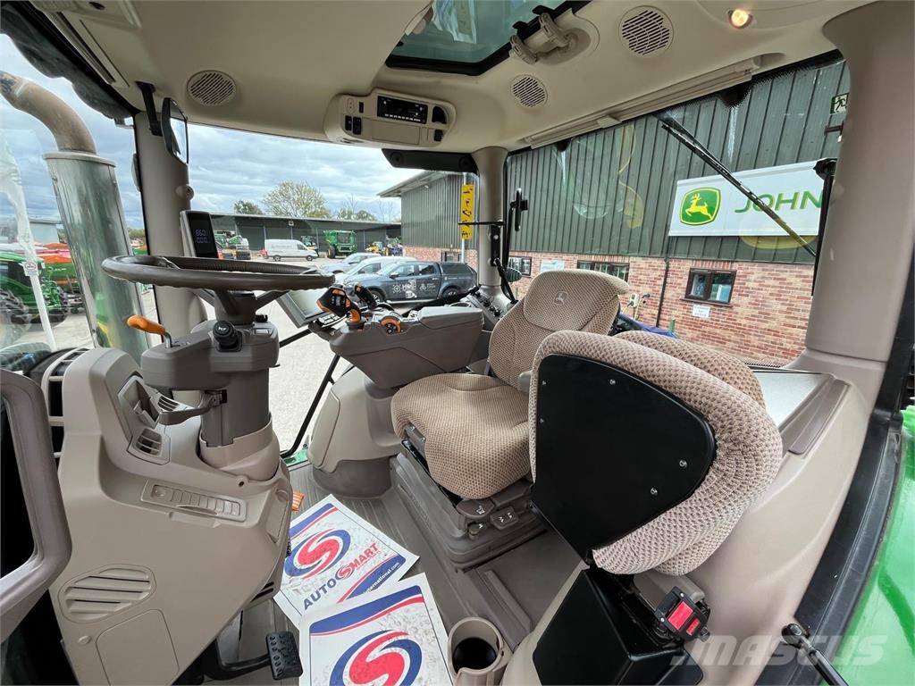 John Deere 6R 215 Traktoriai