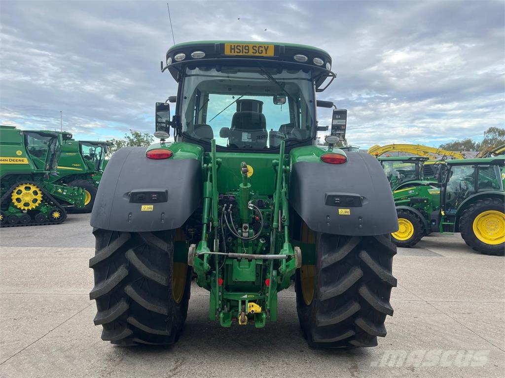 John Deere 7250R Tractoren