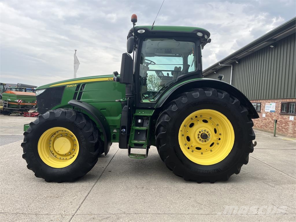 John Deere 7250R Traktorer
