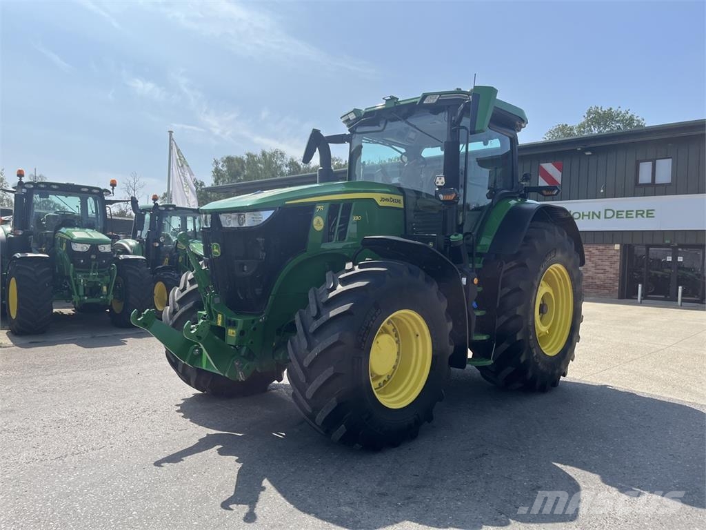 John Deere 7R 330 Трактори