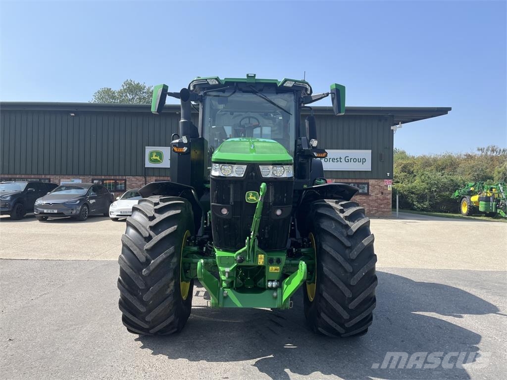 John Deere 7R 330 Трактори