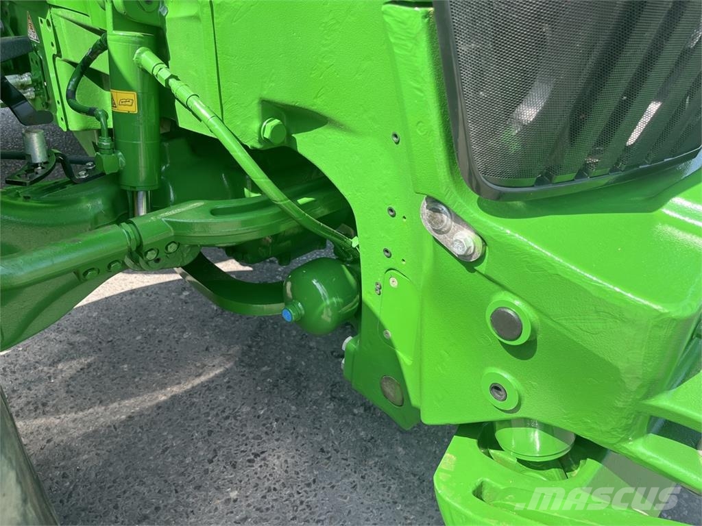 John Deere 7R 330 Трактори