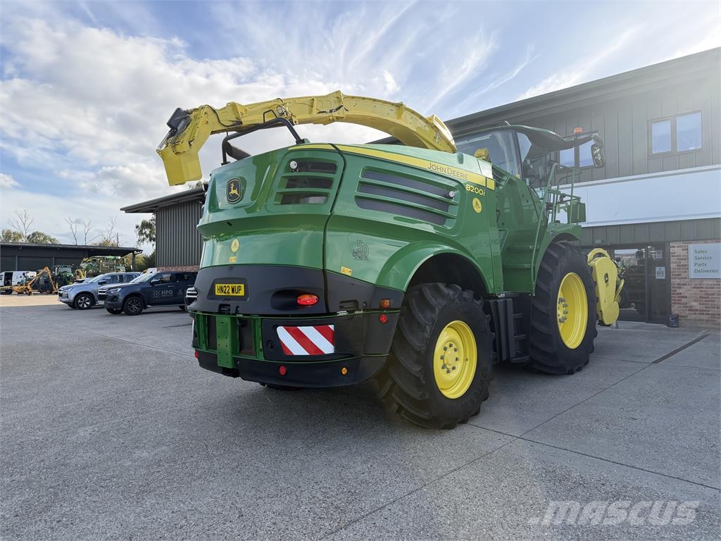 John Deere 8200 Forage harvesters