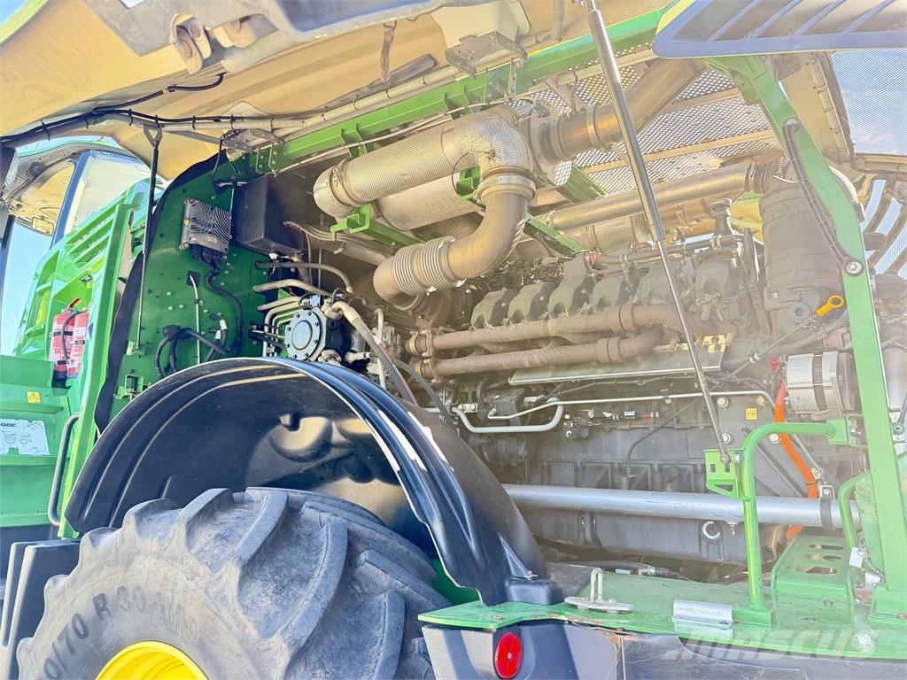 John Deere 9700 Forage harvesters