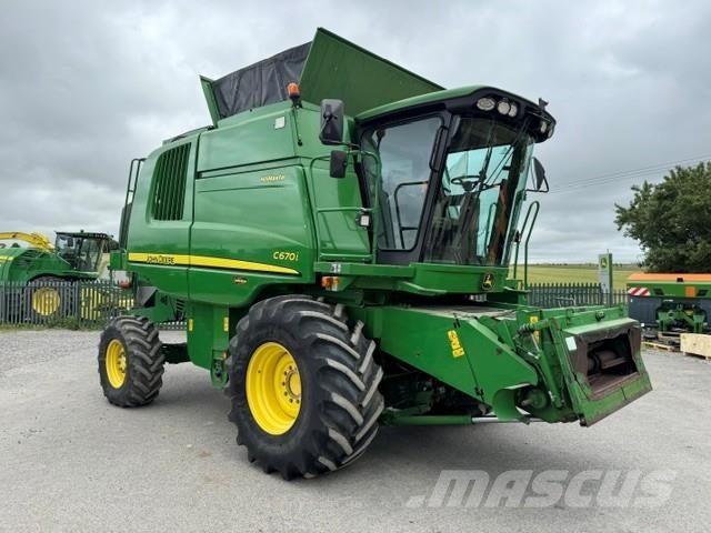 John Deere C670 Комбайни
