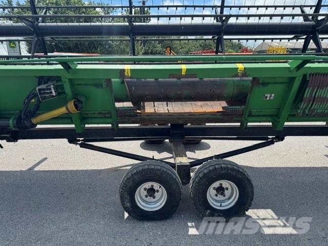 John Deere C670 Комбайни