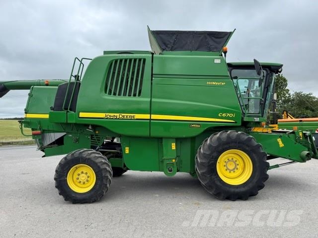 John Deere C670 Комбайни