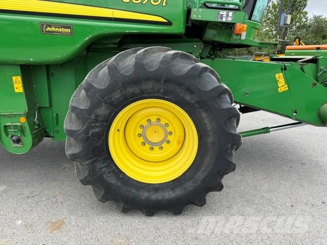 John Deere C670 Комбайни