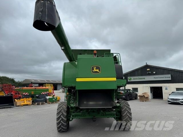 John Deere C670 Комбайни