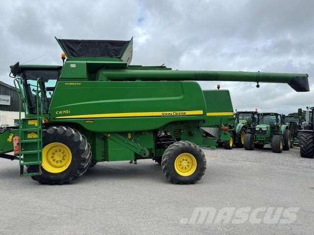 John Deere C670 Комбайни