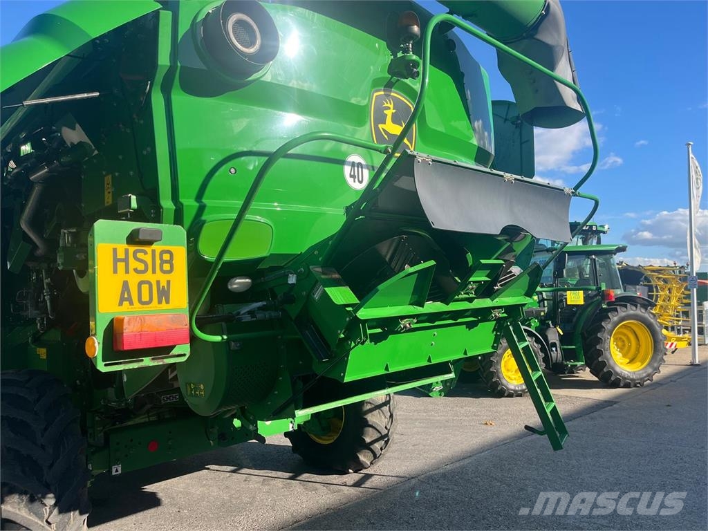 John Deere S780 Combine harvesters