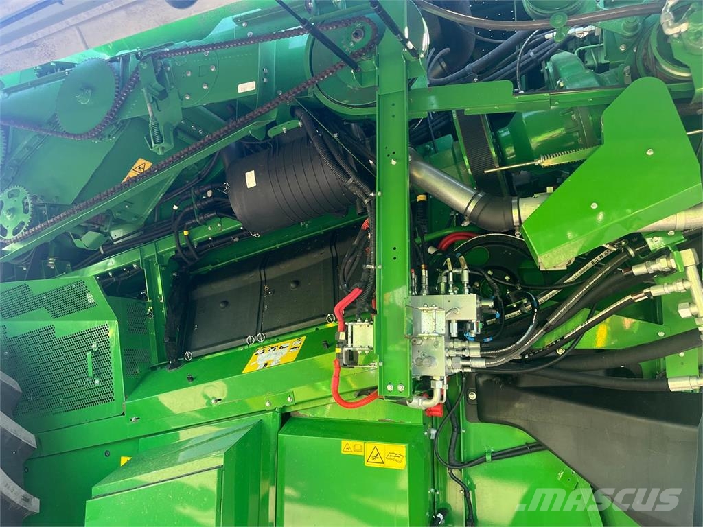 John Deere S780 Combine harvesters