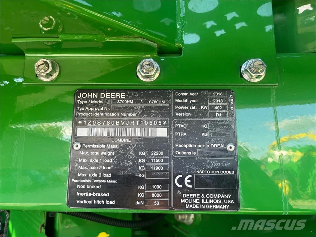 John Deere S780 Combine harvesters