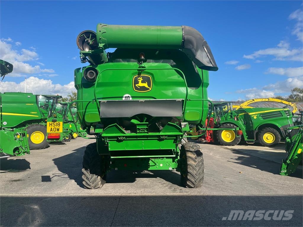 John Deere S780 Combine harvesters