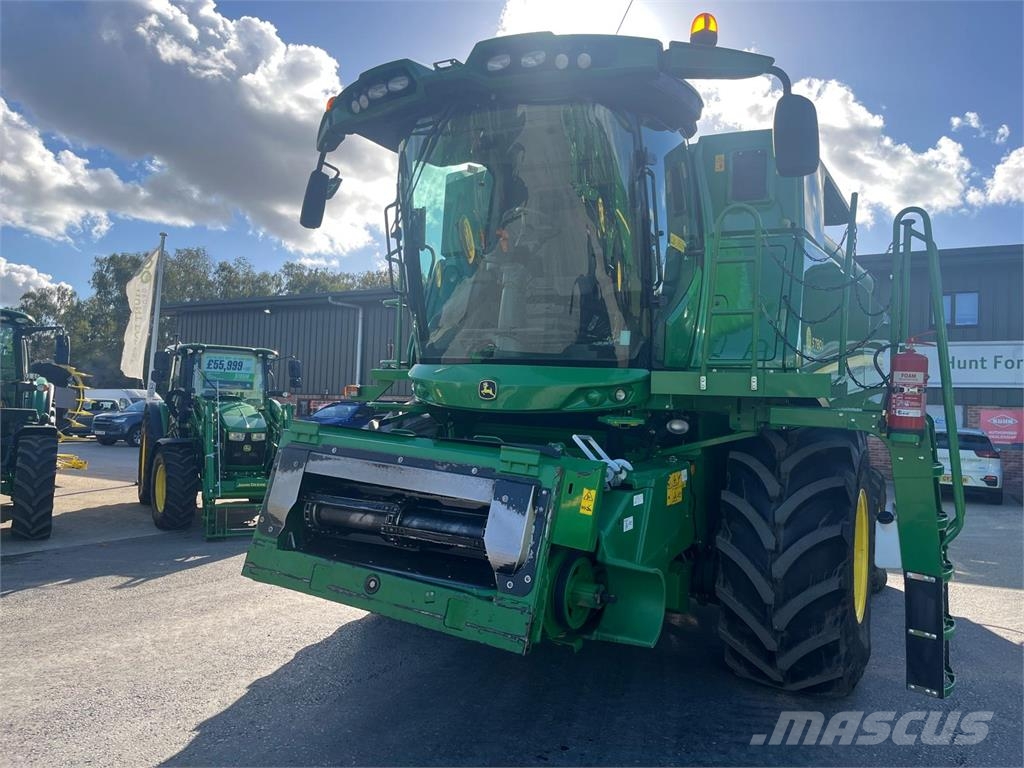 John Deere S780 Combine harvesters