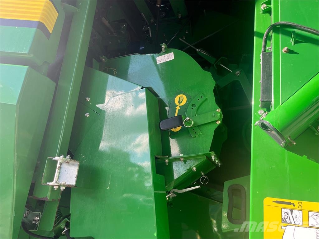 John Deere S780 Combine harvesters