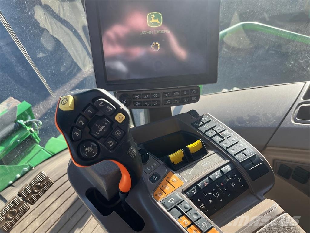 John Deere S785i Combine harvesters