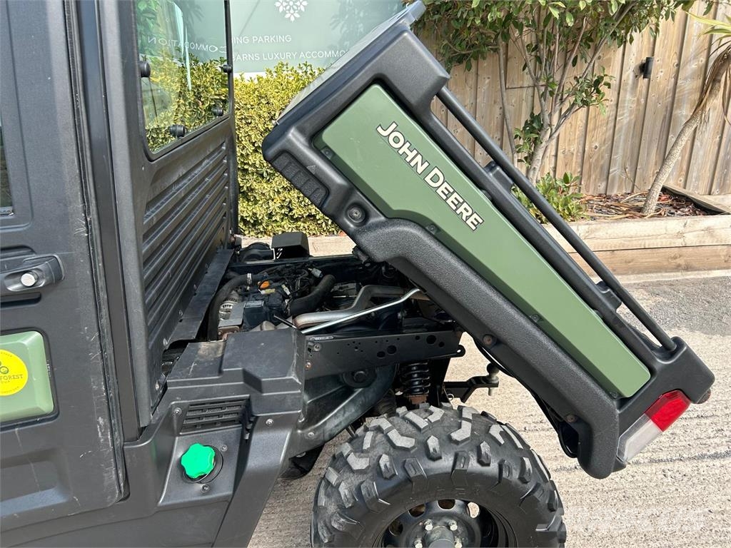 John Deere XUV 865M ATVs