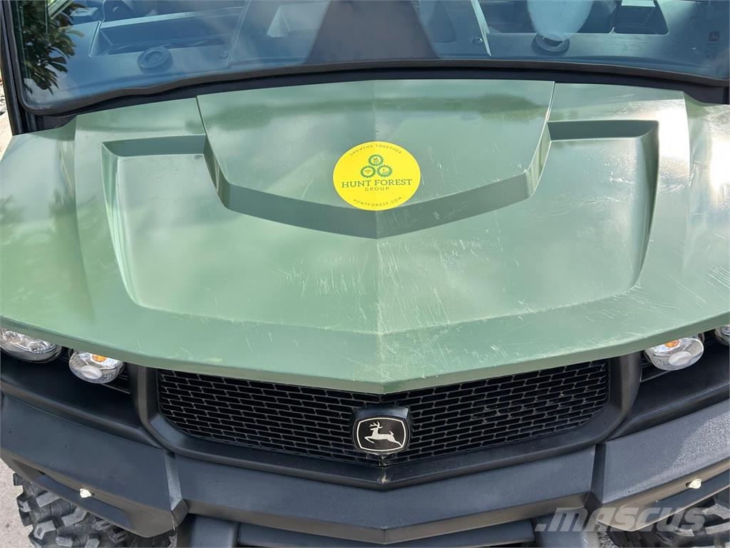 John Deere XUV 865M ATVs