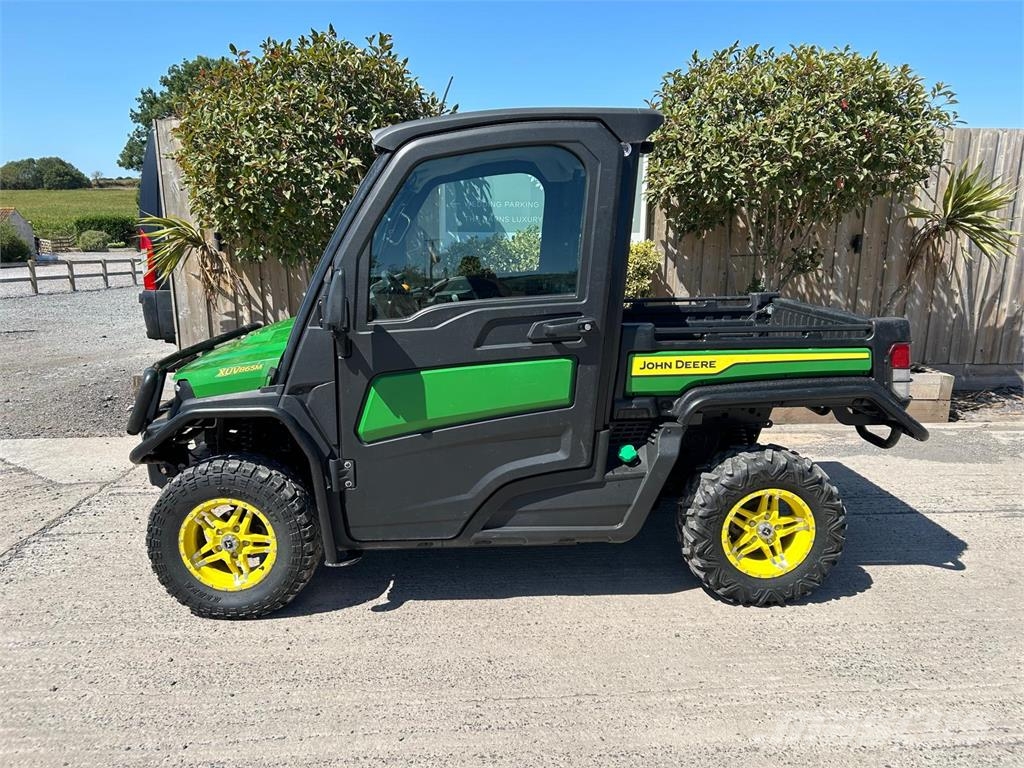 John Deere XUV 865M ATV