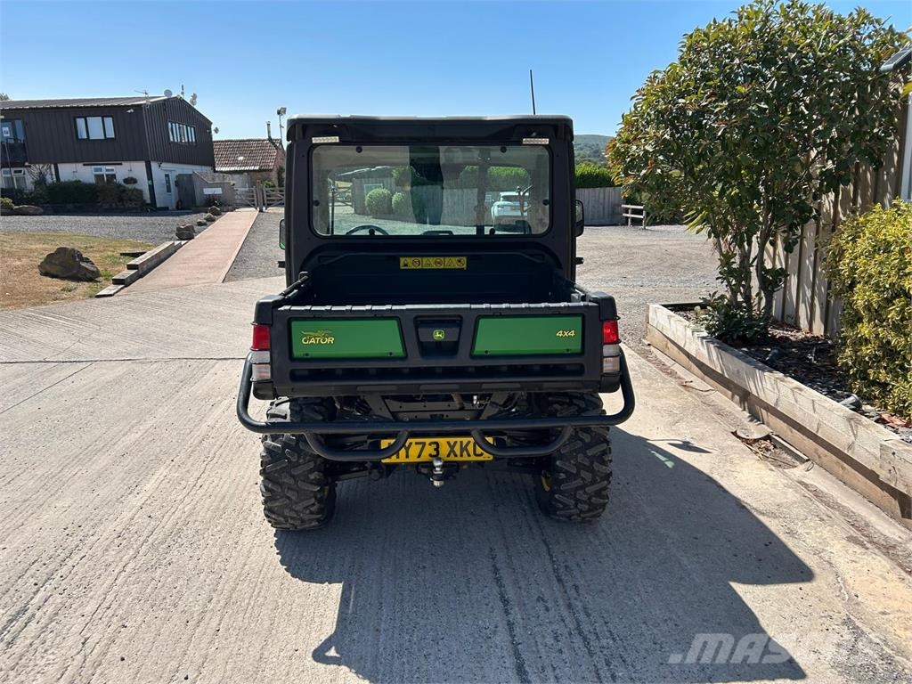 John Deere XUV 865M ATV
