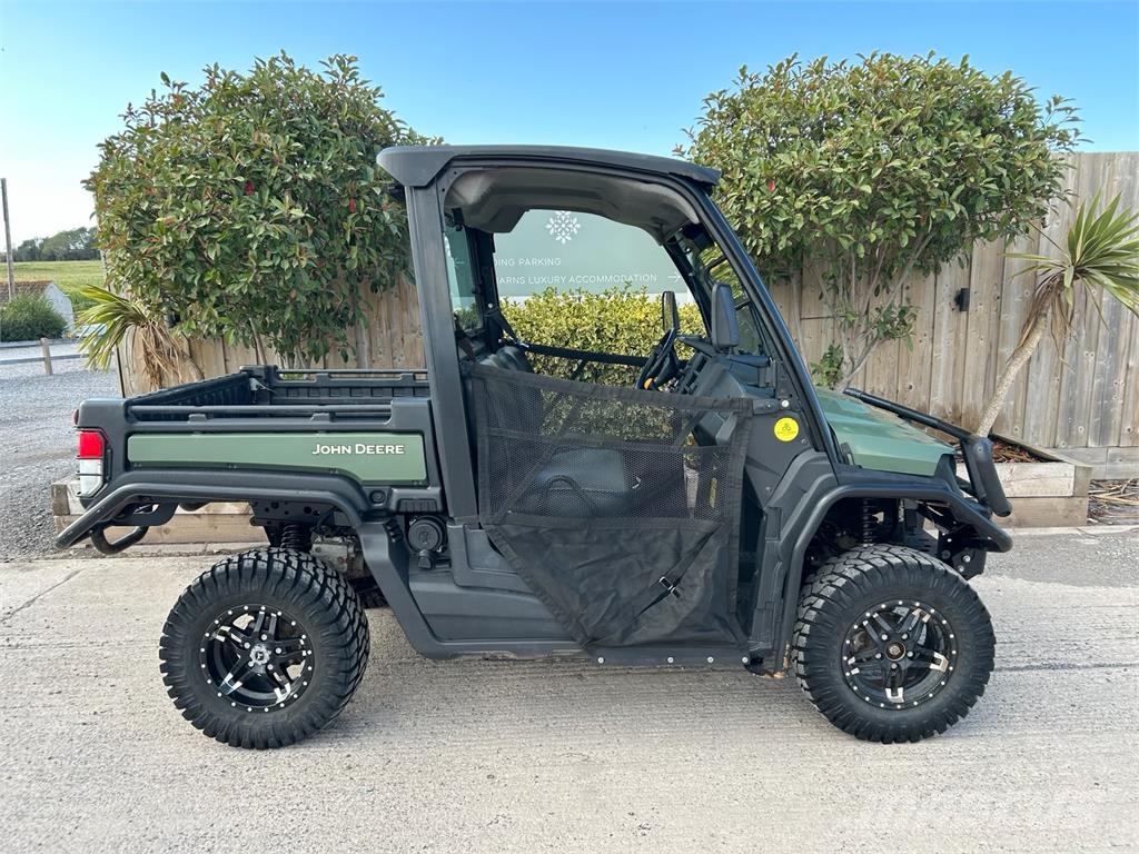 John Deere XUV 865M ATVs