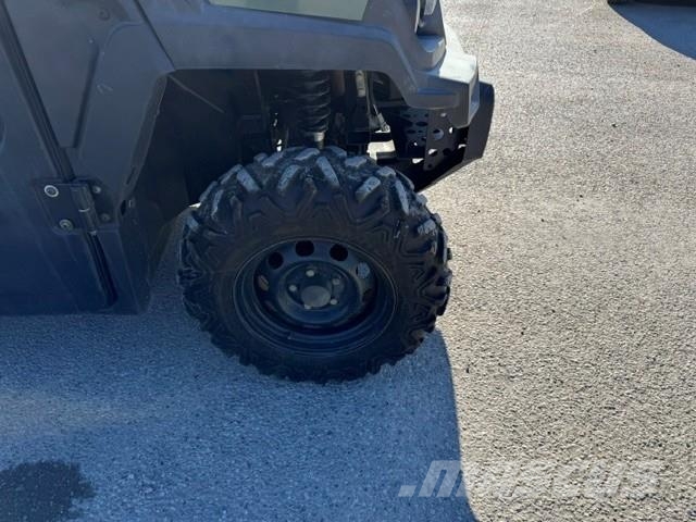 John Deere XUV 865M Квадроциклы