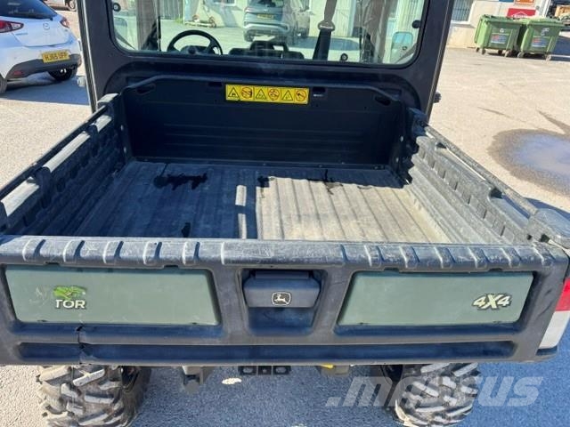 John Deere XUV 865M Квадроциклы