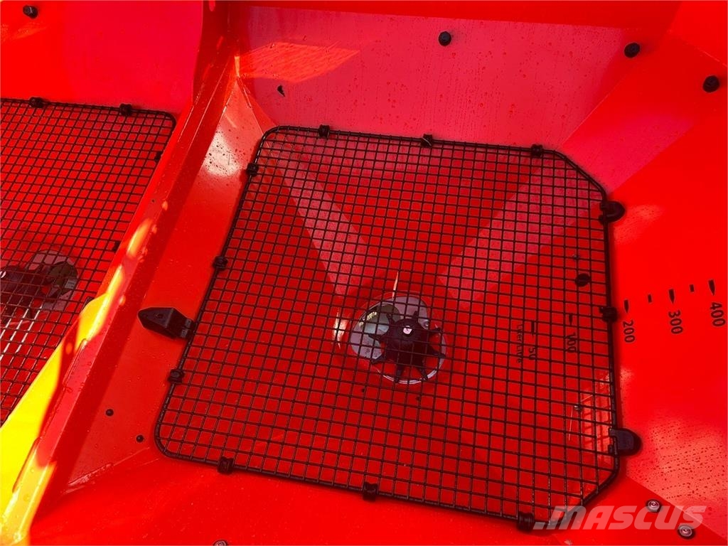 Kuhn Axis 30.2 Διαστρωτήρες ανοργάνων