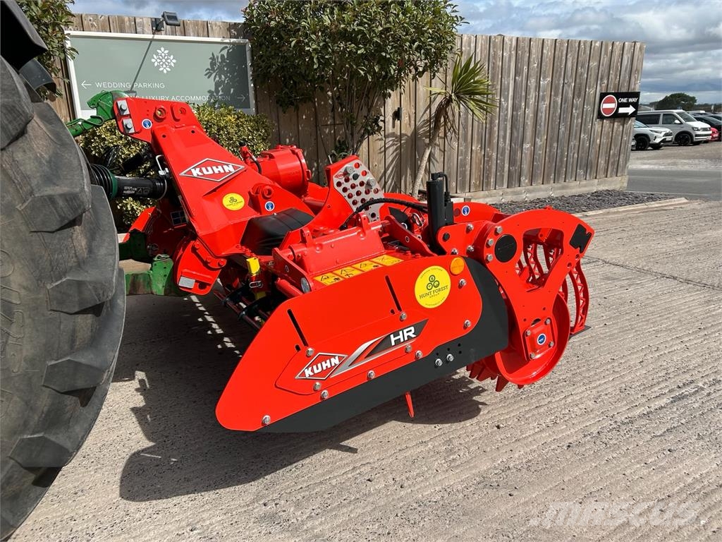 Kuhn HR3030 الكاسحات وقلابات التربة ذات المحركات