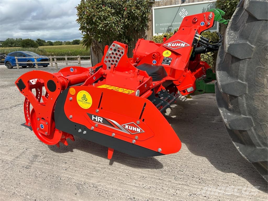 Kuhn HR3030 الكاسحات وقلابات التربة ذات المحركات
