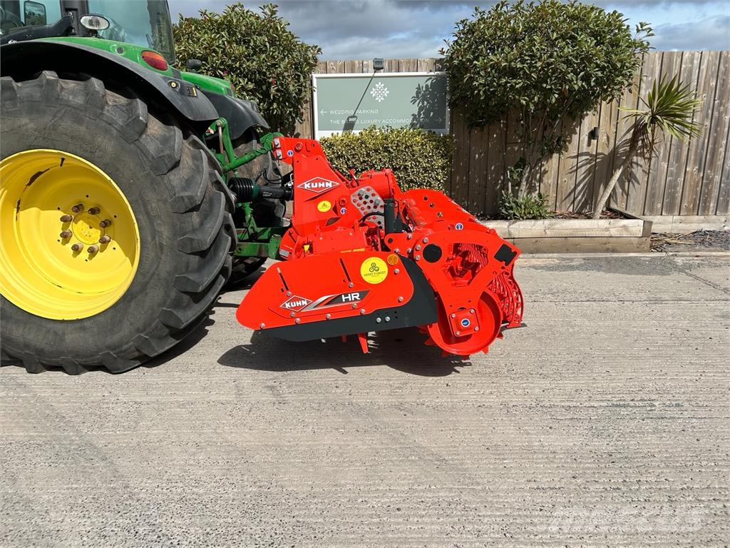 Kuhn HR3030 الكاسحات وقلابات التربة ذات المحركات