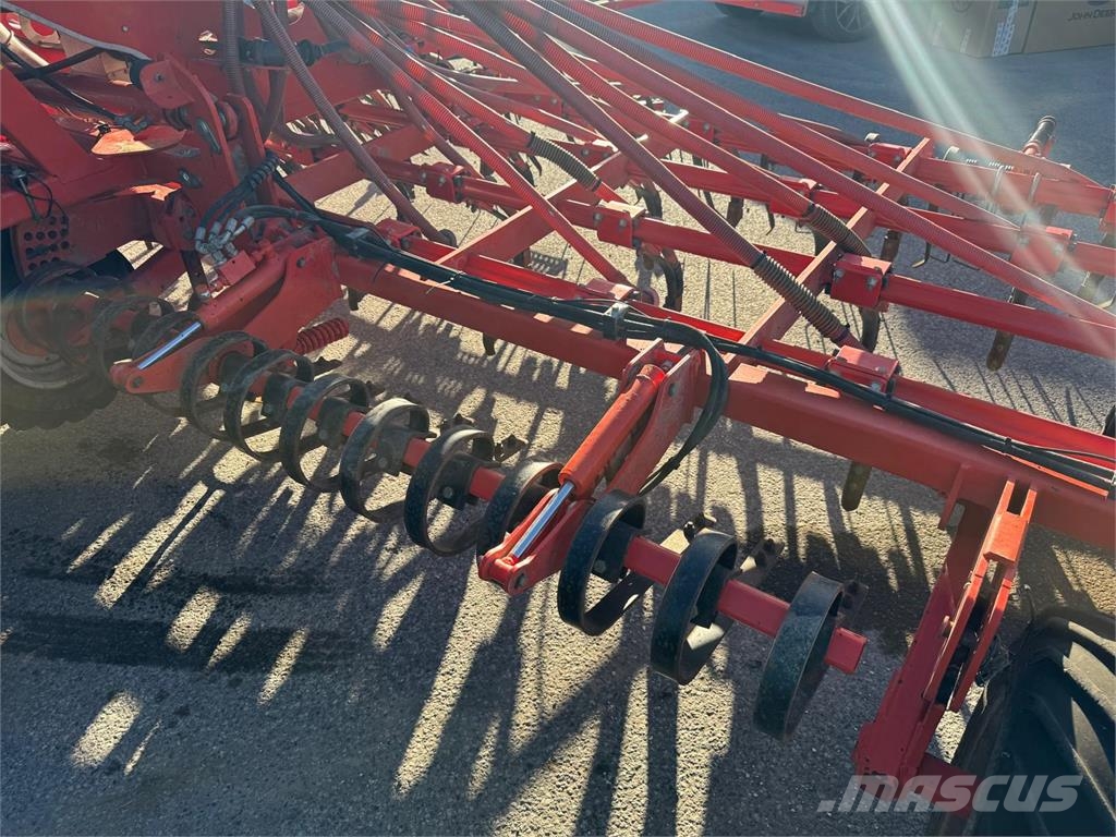 Kuhn Megant 600 Ostale mašine i priključci za obradu tla