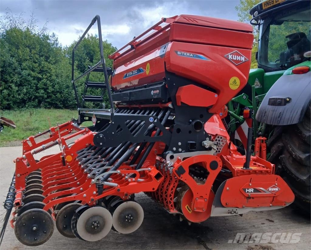 Kuhn Sitera HR3030 الكاسحات وقلابات التربة ذات المحركات