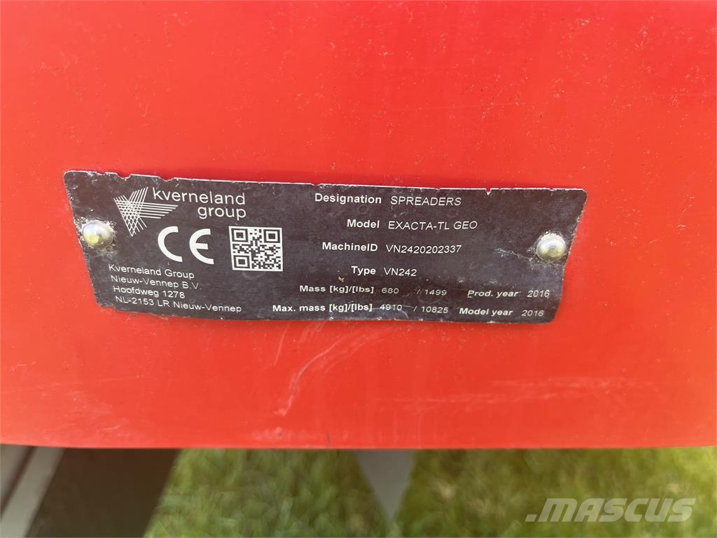 Kverneland TL Geo 3900 معدات فرد المواد المعدنية